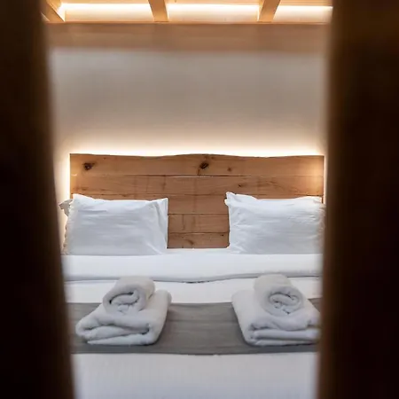 Theros By Agora Luxury In The Heart Of * Heraklion (Crete)