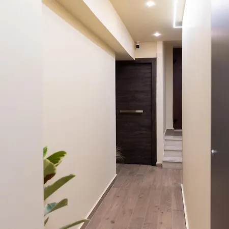 Theros By Agora Luxury In The Heart Of * Heraklion (Crete)